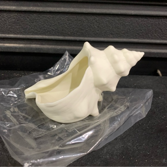 Yankee Candle Porcelain Conch Shell Tea Light Votive Candle Holder - Picture 4 of 10